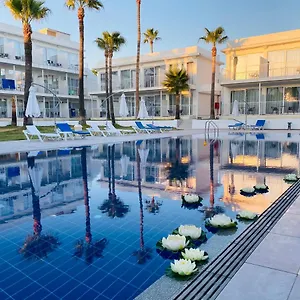 ** Ξενοδοχείο Lysithea Κύπρος