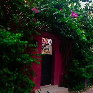 Couette-café O Petit Club Africain 