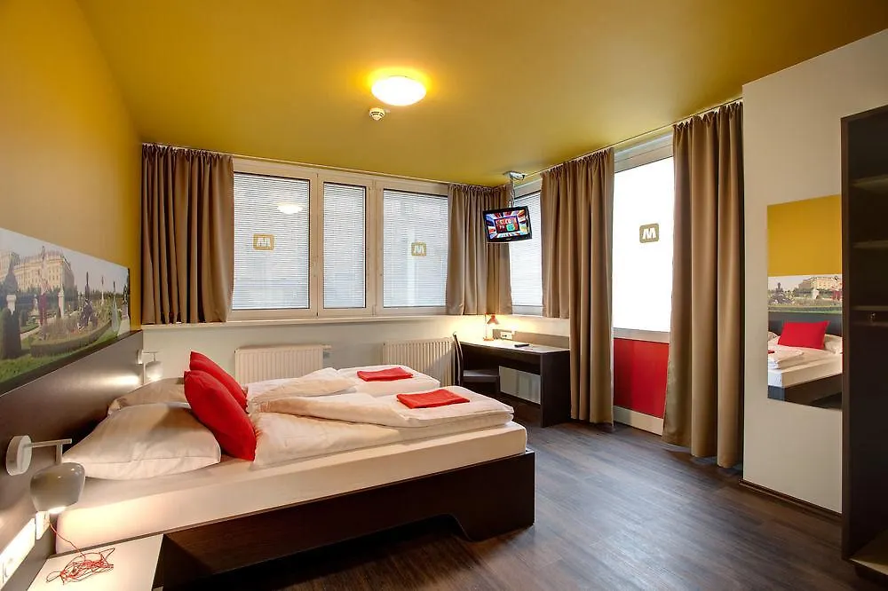 ***  Meininger Hotel Wien Downtown Sissi Ausztria